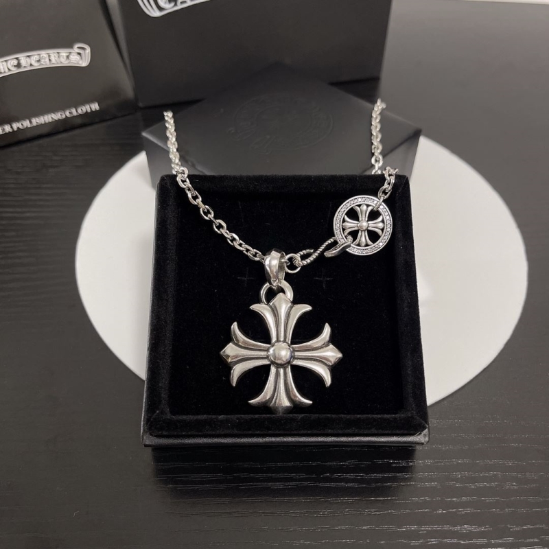 Ch**me He**ts necklaces